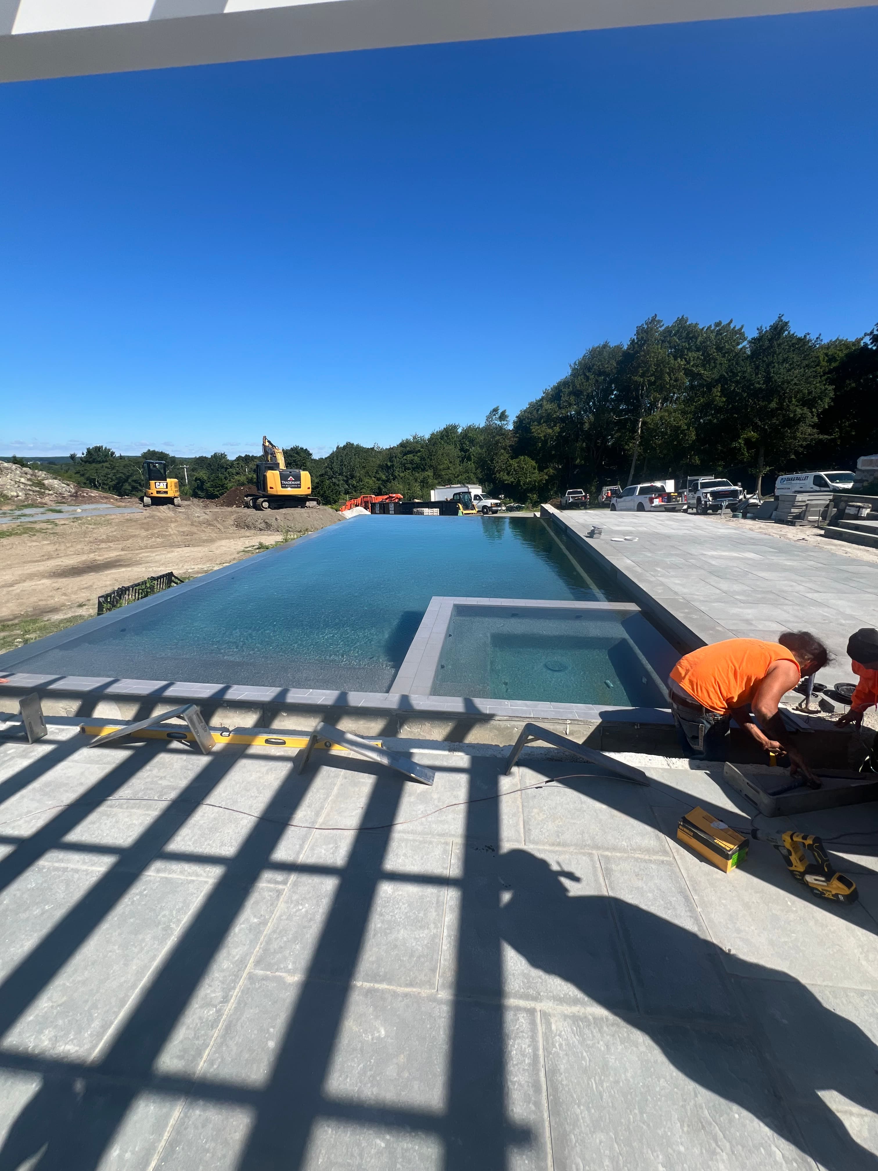 Pools & Poolscapes project photo