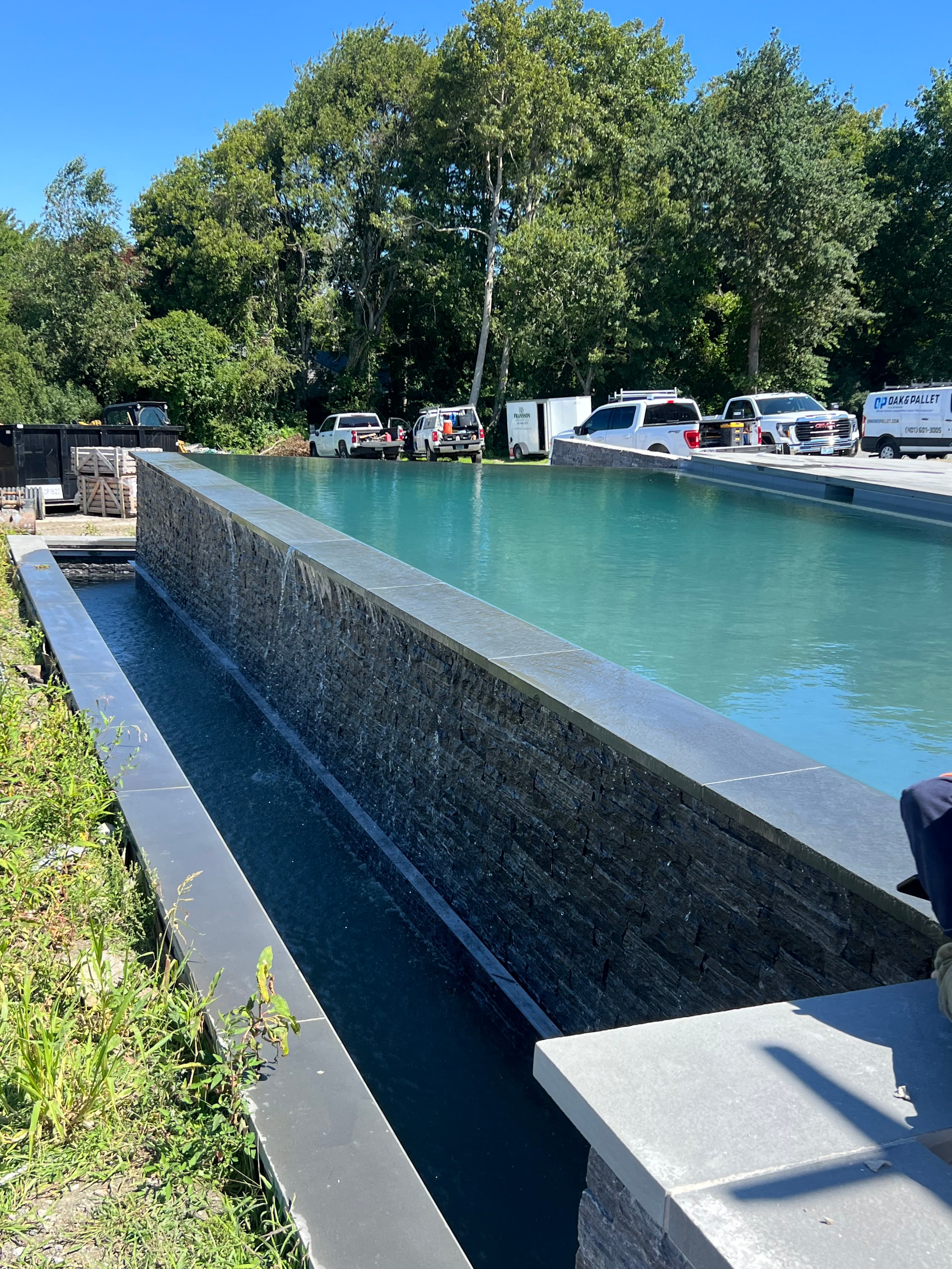 Pools & Poolscapes project photo