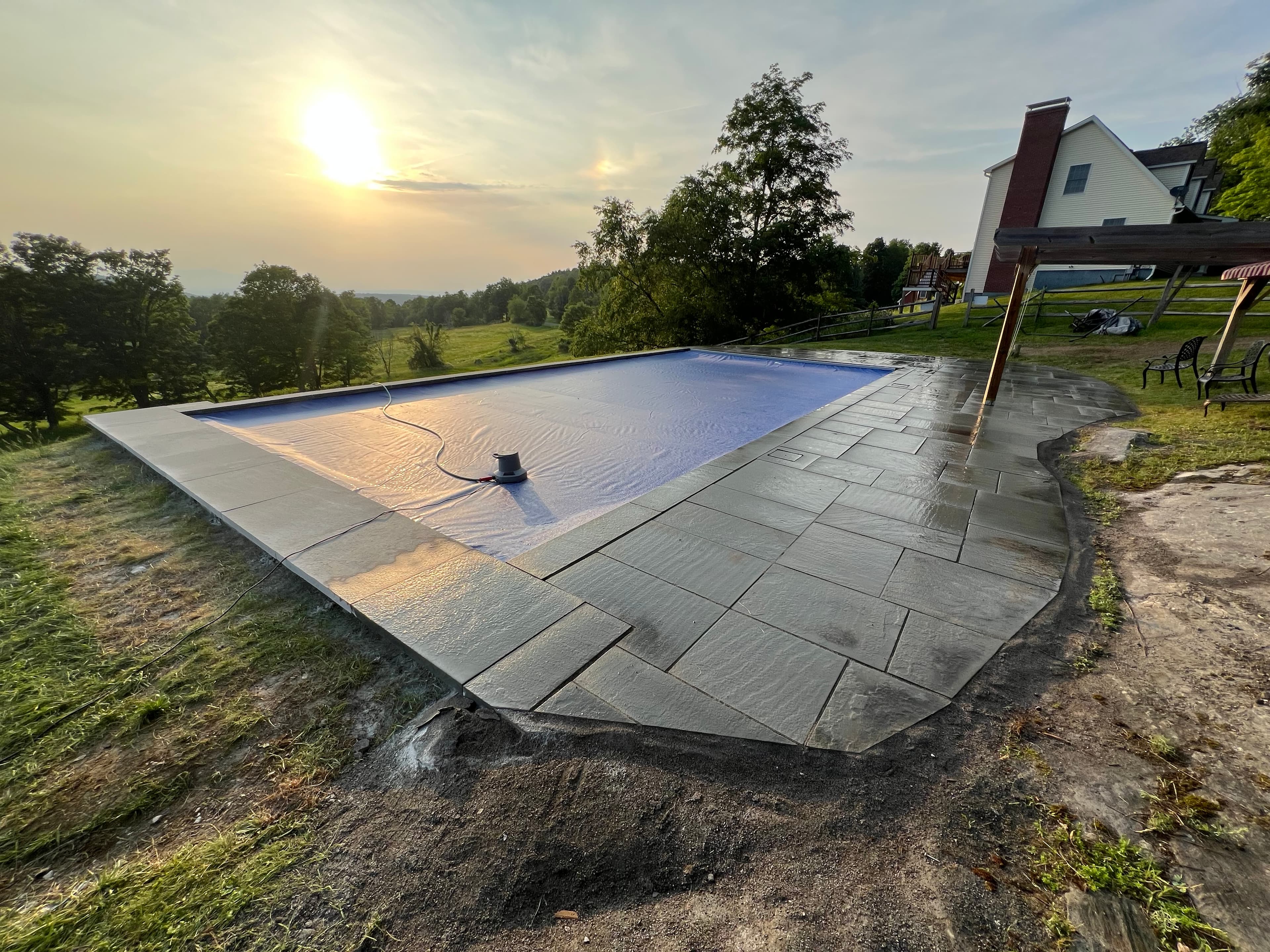 Pools & Poolscapes project photo