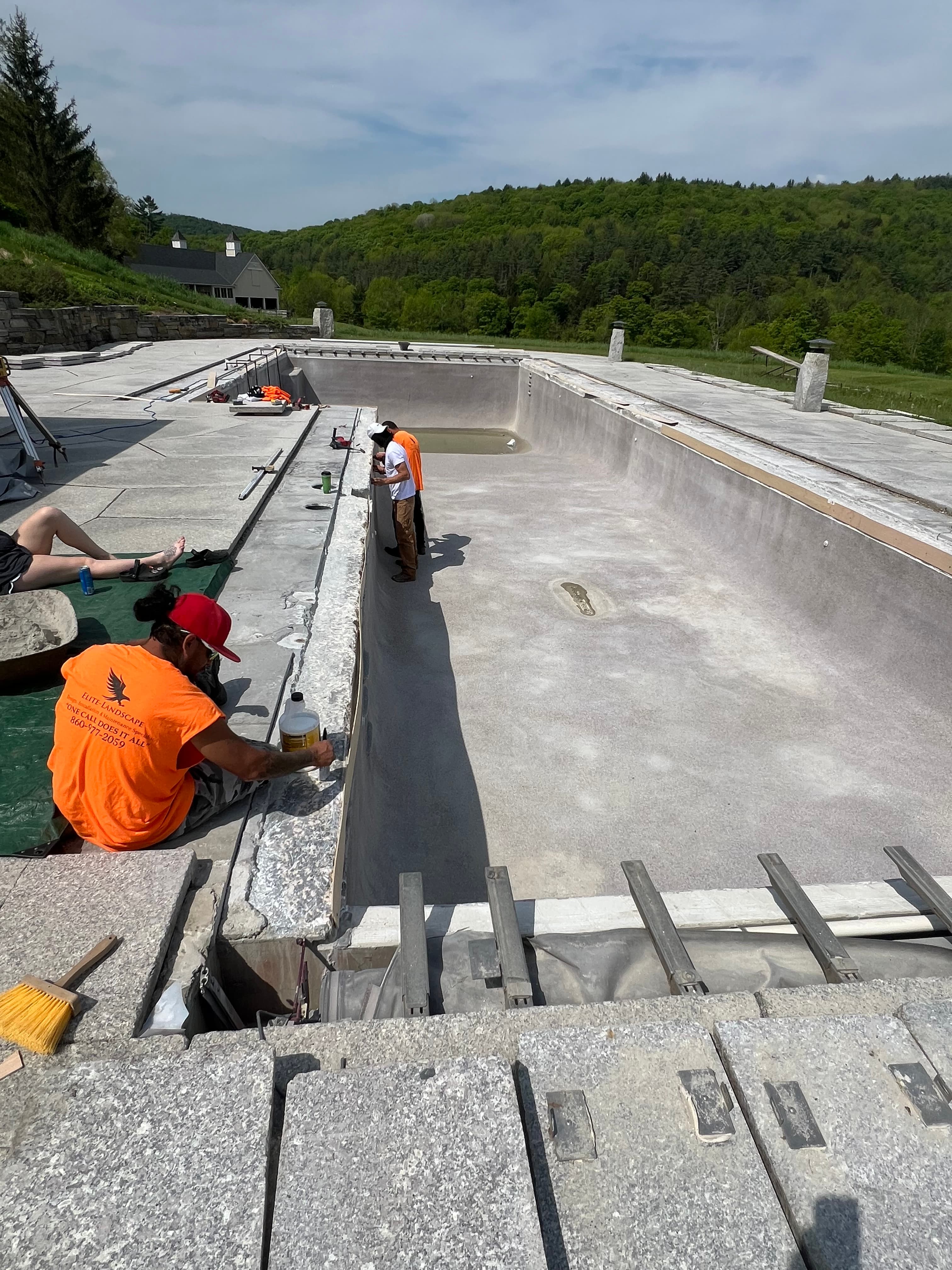 Pools & Poolscapes project photo